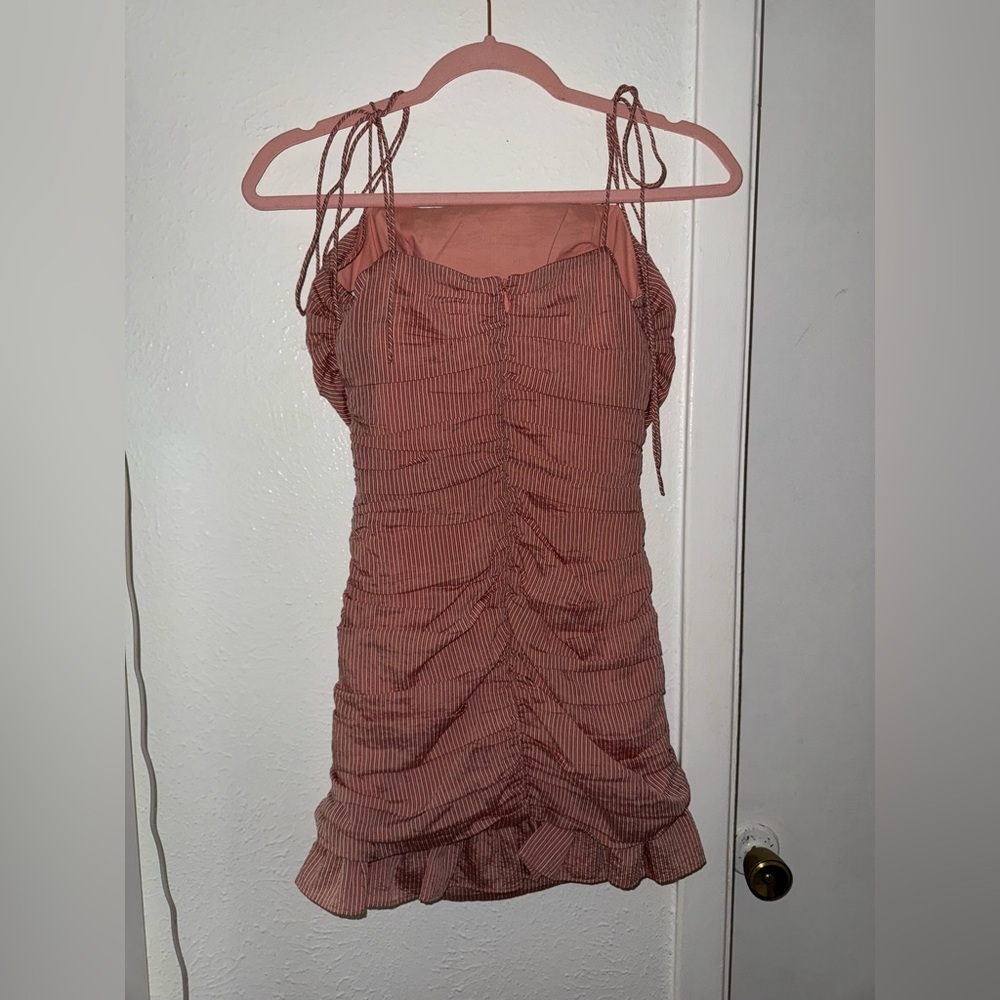 Lovers + Friends‎ Ruched Dress - Picture 3 of 3